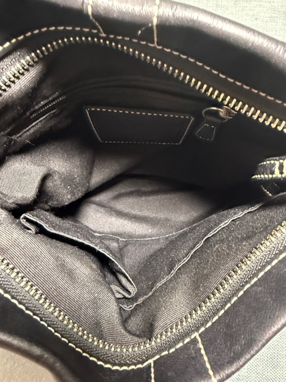 Vintage Coach SoHo 1453 Black Leather Shoulder Bag with Silver Buckle Accents - Picture 8 of 10